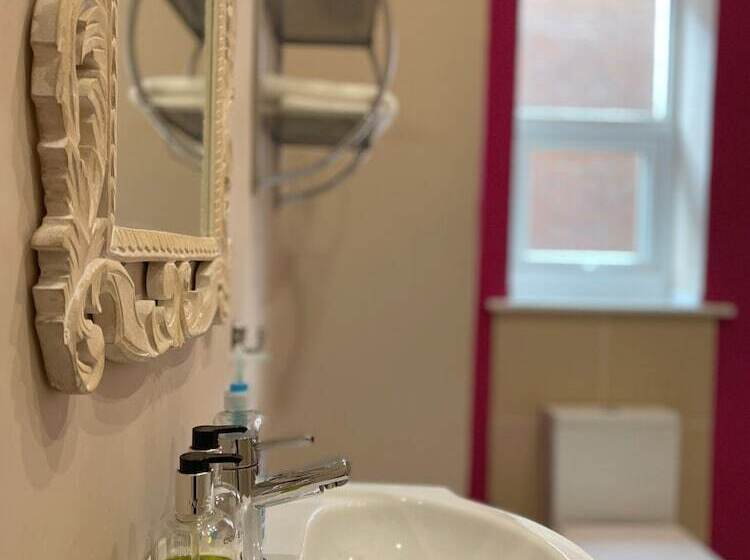 펜션 The Chatwal Boutique