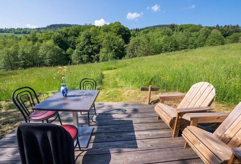 פנסיון Yourtissimo   La Maison Rouge