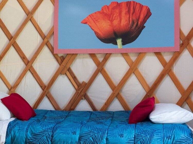 펜션 Yourtissimo   La Maison Rouge