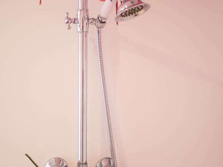 פנסיון Yourtissimo   La Maison Rouge