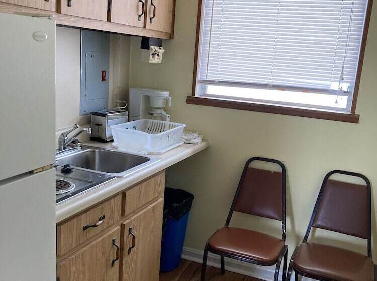 Rambler Motel & Apartments