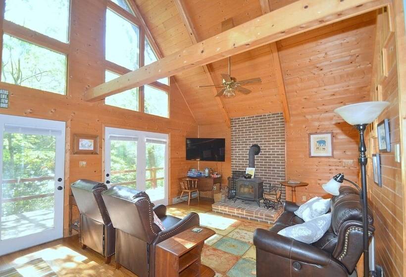 Rosies Creekside Retreat   3 Br Escape!