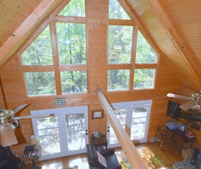 Rosies Creekside Retreat   3 Br Escape!