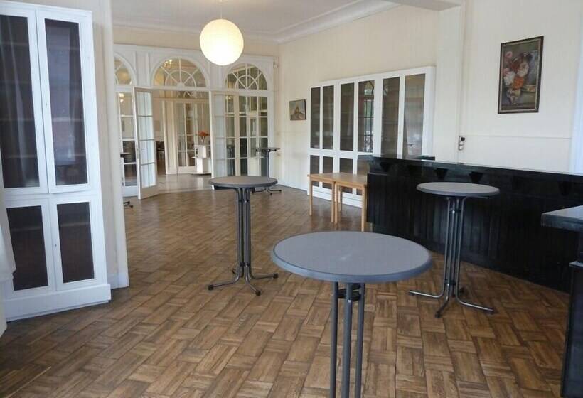 Splendid Palace Dinant Hostel