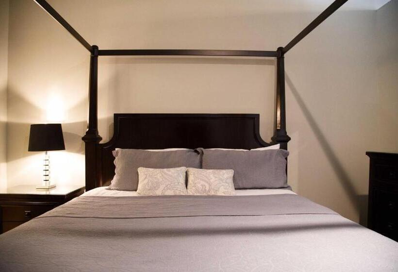 The Lofts At The Five & Dime