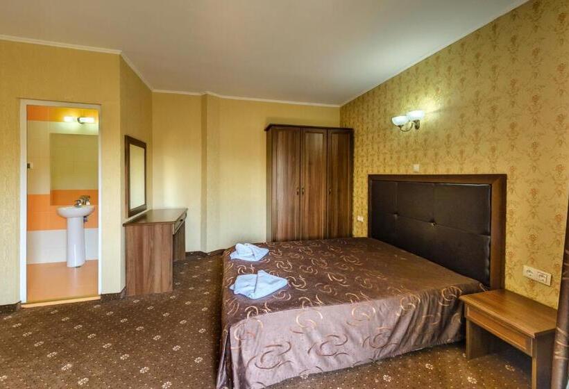 хотел магнолия, Hotel Magnoliya