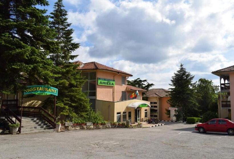 Ahilea Hotel   Free Pool Access