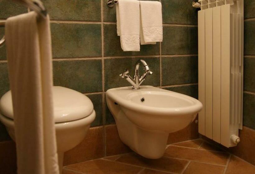 مبيت وإفطار Casale Degli Ulivi Prestige