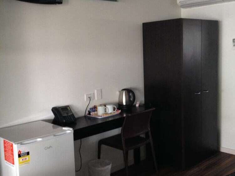 Blackwater Hotel Motel