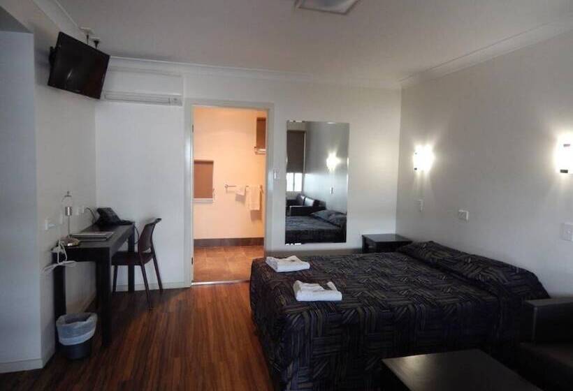 Blackwater Hotel Motel