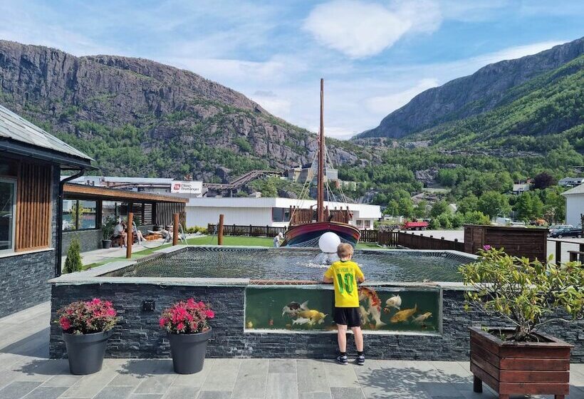 Bremanger Fjord Hotell