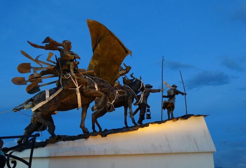 Casa Blanca Hostal Manizales   Hostel
