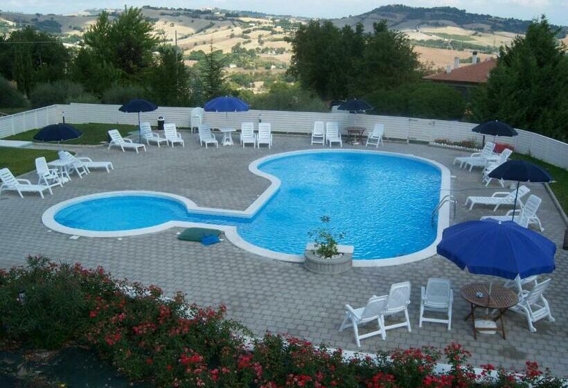 Отель Agriturismo Lo Sgorzolo