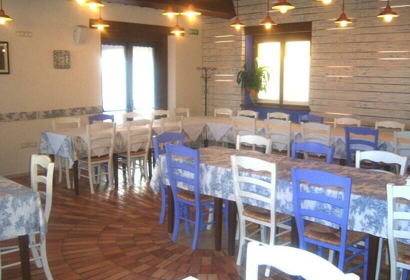 Отель Agriturismo Lo Sgorzolo