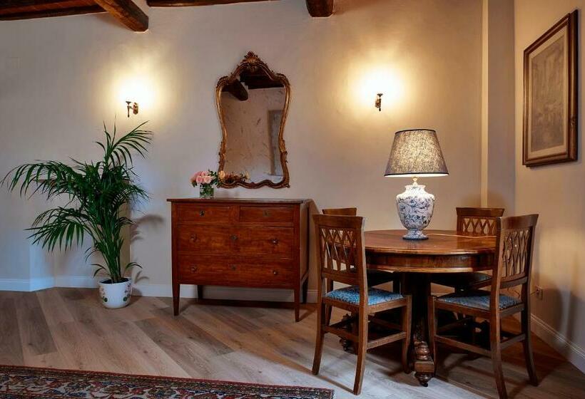 هتل Agriturismo Torreghiotta