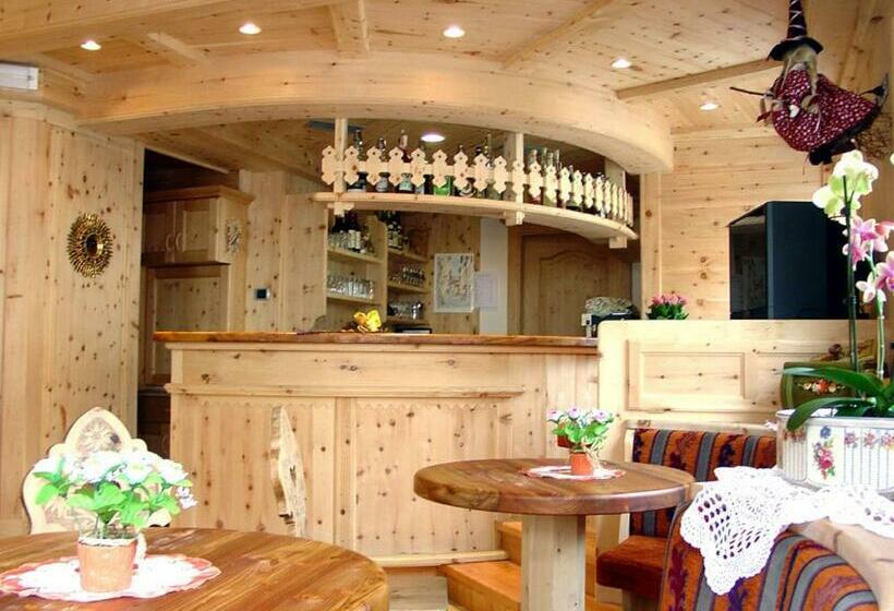 호텔 Albergo Centrale