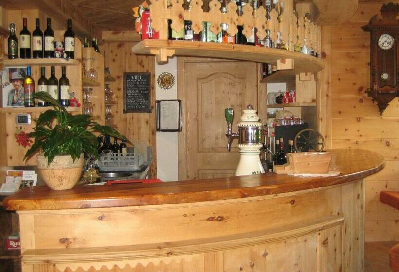 호텔 Albergo Centrale