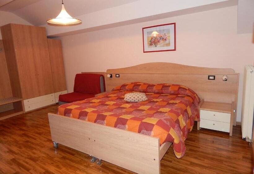 בית מלון כפרי Albergo Ginevra