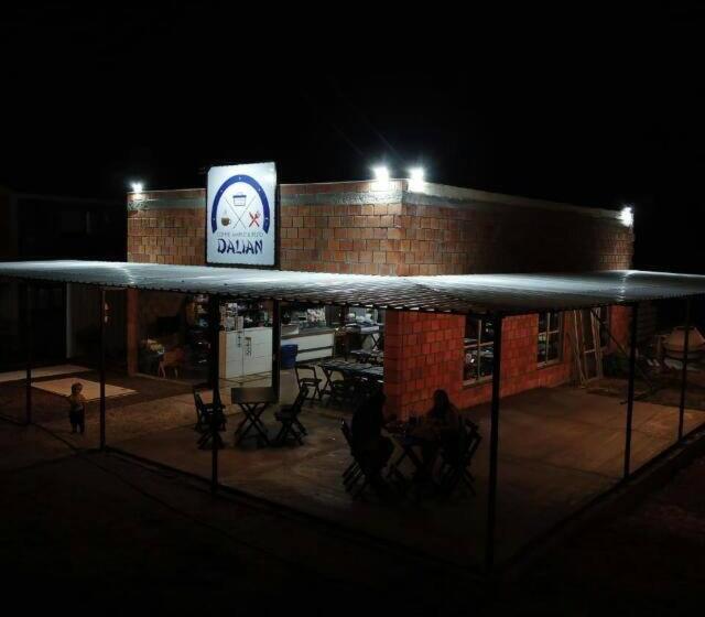 فندق Alojamiento Termal Guaviyú