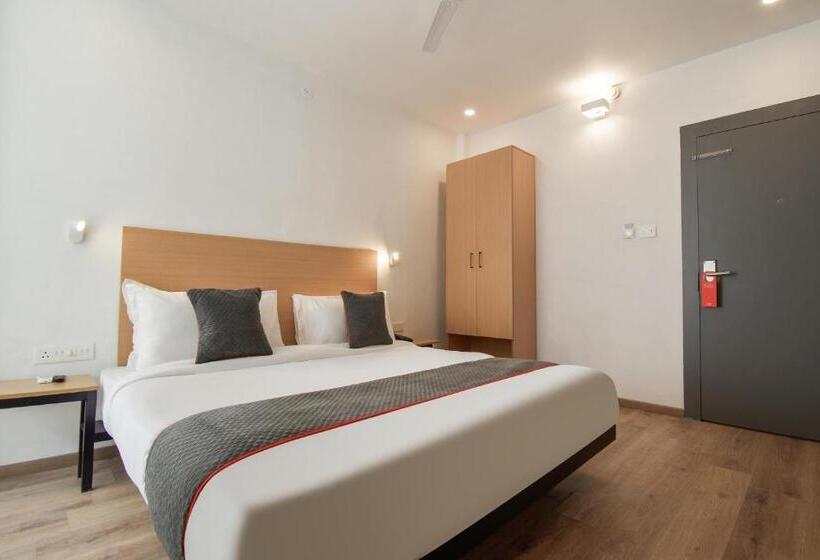 Super Townhouse Tonk Road Near Gandhi Nagar Railway Station Formerly Hotel Jaiman