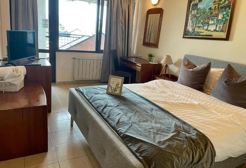 فندق Shterev Anevo