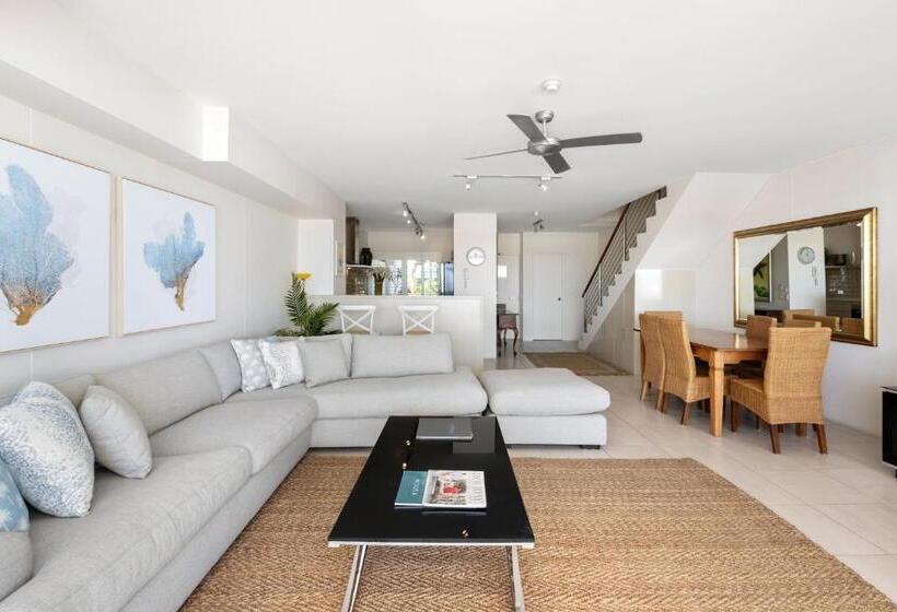 Las Rias Holiday Apartments