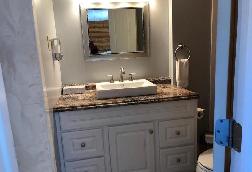 فندق على الطريق Sportsmans Lodge