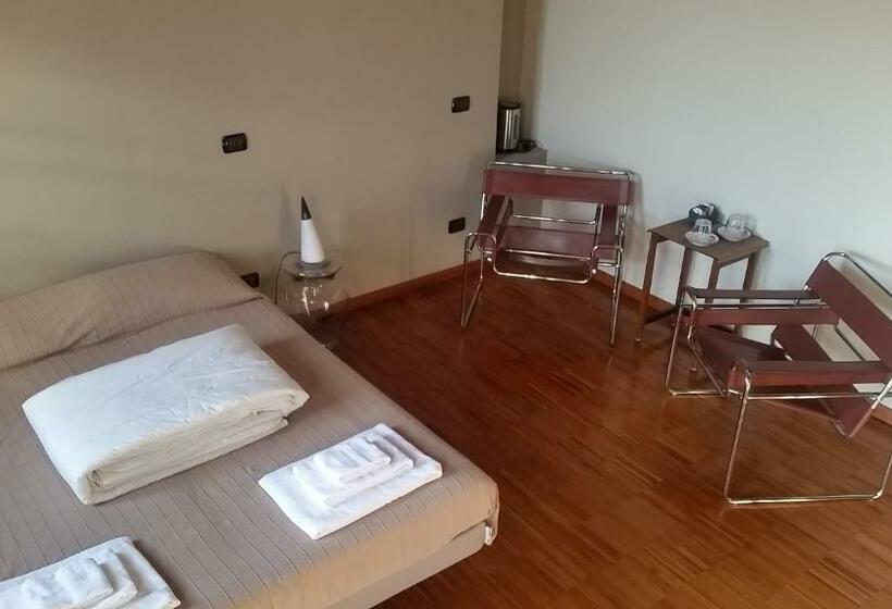 بنسيون B&b La Bergamina 26