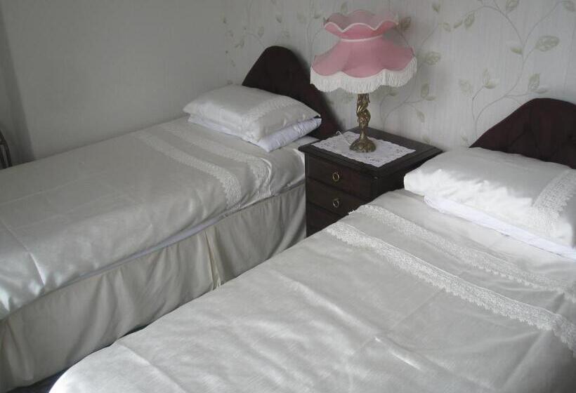 Пансион Bron Orme Private