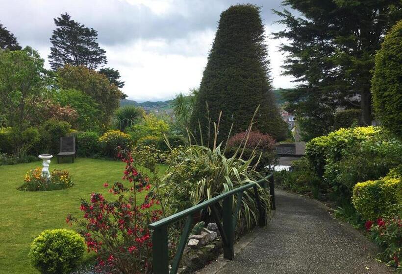 Пансион Bron Orme Private