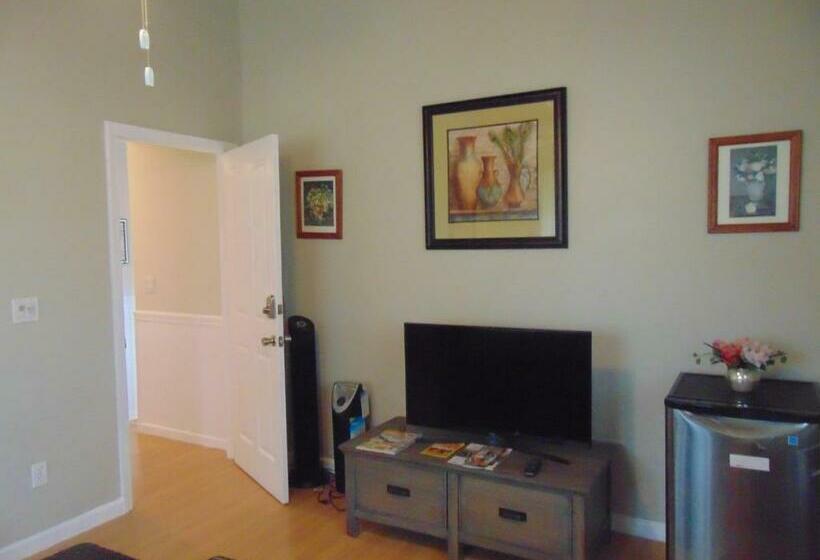 פנסיון Coco Nut Hale