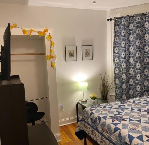 پانسیون Hollywood Rentals Llc