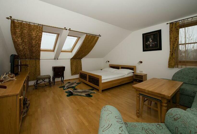 ペンション Penzión Salaš Cabaj