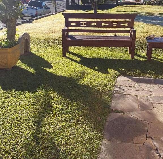 پانسیون Pousada Casa Amarela