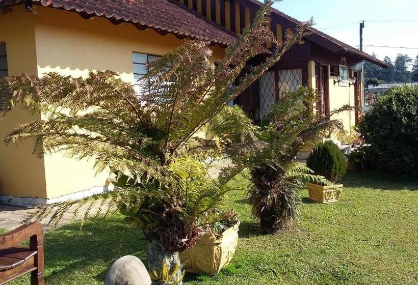 پانسیون Pousada Casa Amarela