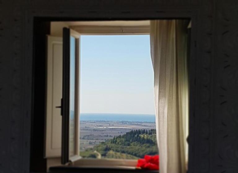 ペンション Sestosenso Suites