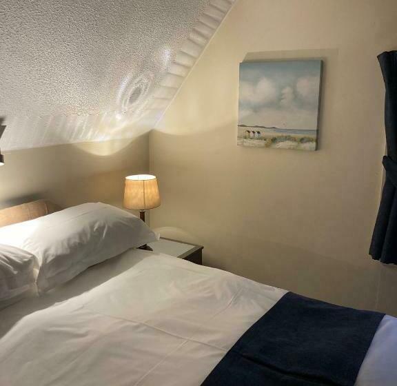 膳宿费 The Old School House