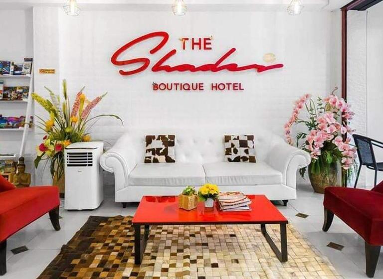 膳宿费 The Shades Hotel 50 Meter Beach Front