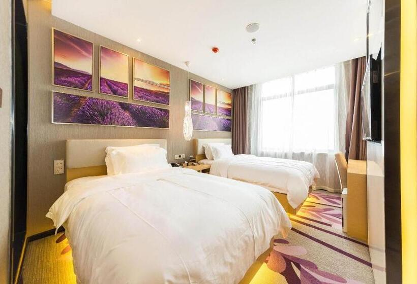 Lavande Hotels Weihai Weigao Square Branch