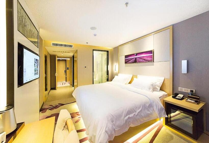 Lavande Hotels Weihai Weigao Square Branch