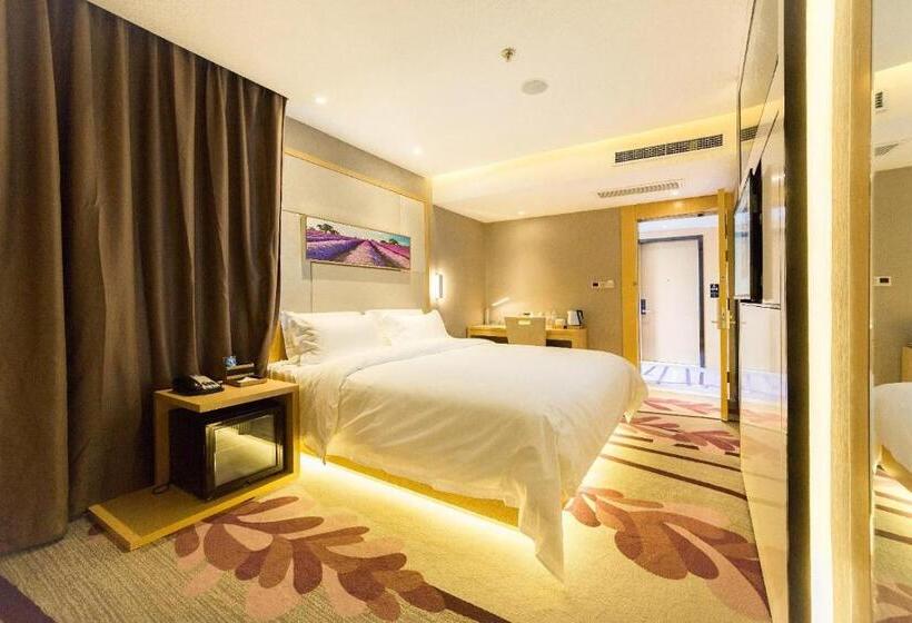 Lavande Hotels Weihai Weigao Square Branch