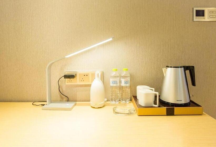 Lavande Hotels Weihai Weigao Square Branch