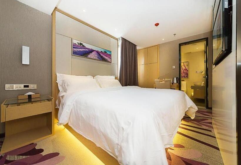 Lavande Hotels Weihai Weigao Square Branch