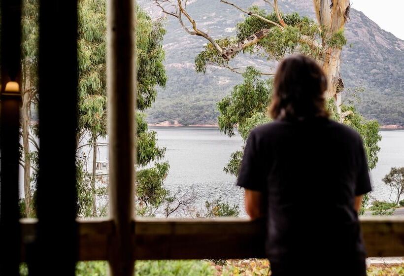 Freycinet Cottage 2
