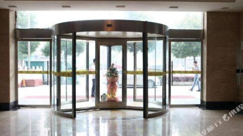 Отель James Joyce Coffetel Changsha Youyi Road Subway Station