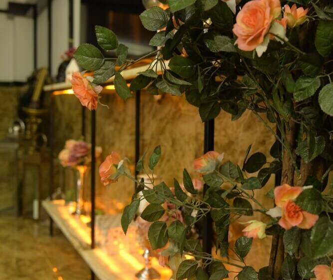 Antique Art Residence