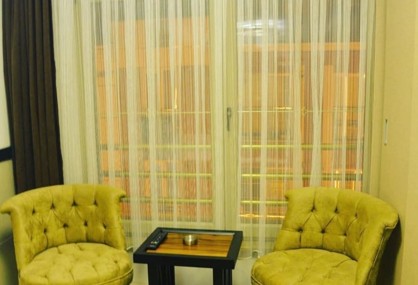 Antique Art Residence