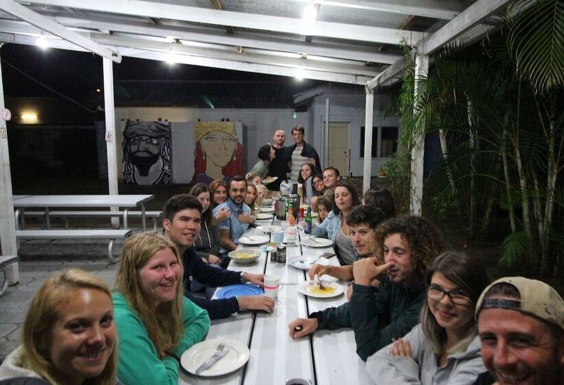 Asylum Cairns Hostel