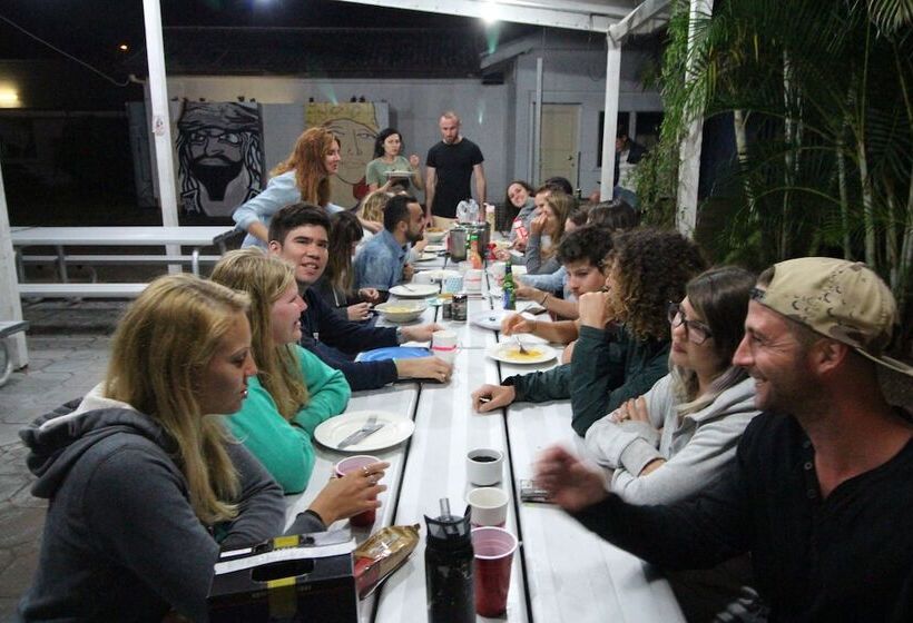 Asylum Cairns Hostel