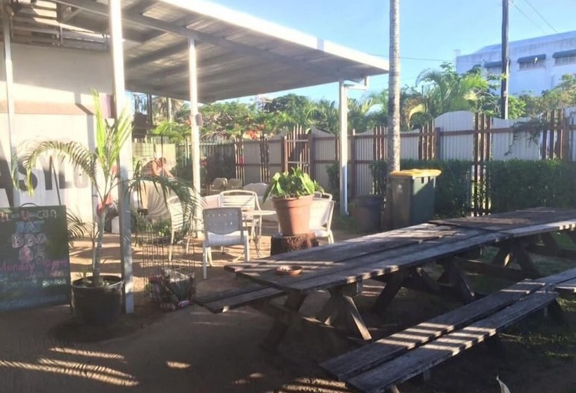 Asylum Cairns Hostel